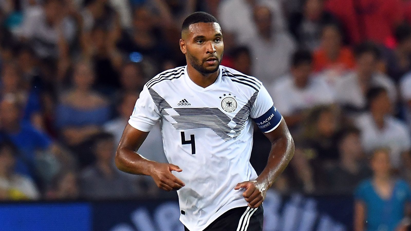 
                <strong>Jonathan Tah (Deutschland)</strong><br>
                Position: InnenverteidigerTore/Assists: 0/1
              