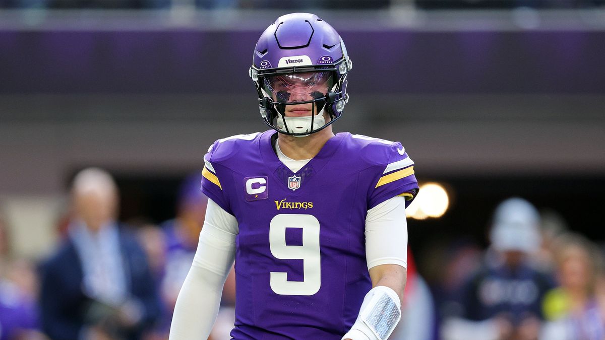 Chicago Bears v Minnesota Vikings - NFL 2025