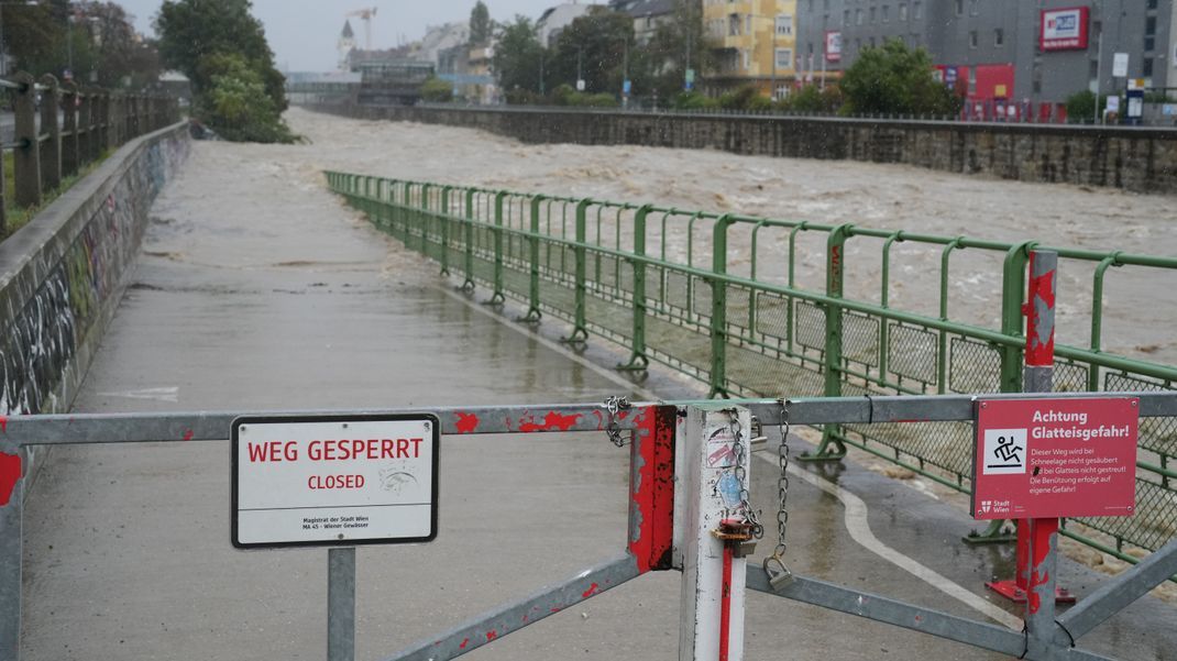 Das unwetterbedingte Hochwasser hat nun auch Wien erreicht. 