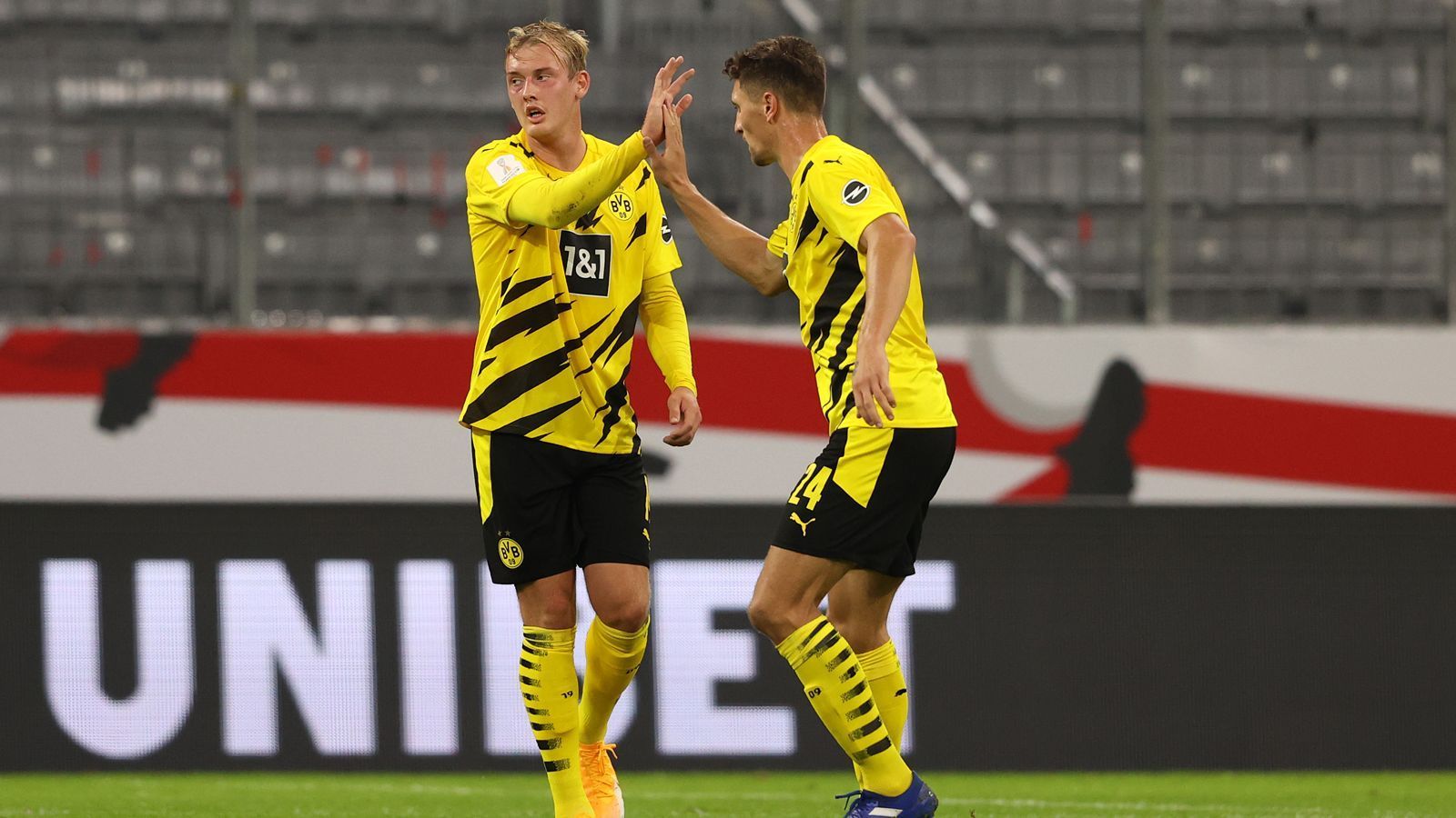 
                <strong>Julian Brandt</strong><br>
                Über weite Strecken in der ersten Hälfte unauffällig. Dann nutzt er die erste echte Chance des BVB aber eiskalt zum Anschlusstreffer. In Hälfte zwei taucht er über weite Strecken dann aber wieder ab. Offensiv war das zu wenig, kann sich nicht nachdrücklich für einen Stammplatz empfehlen. ran-Note: 3
              