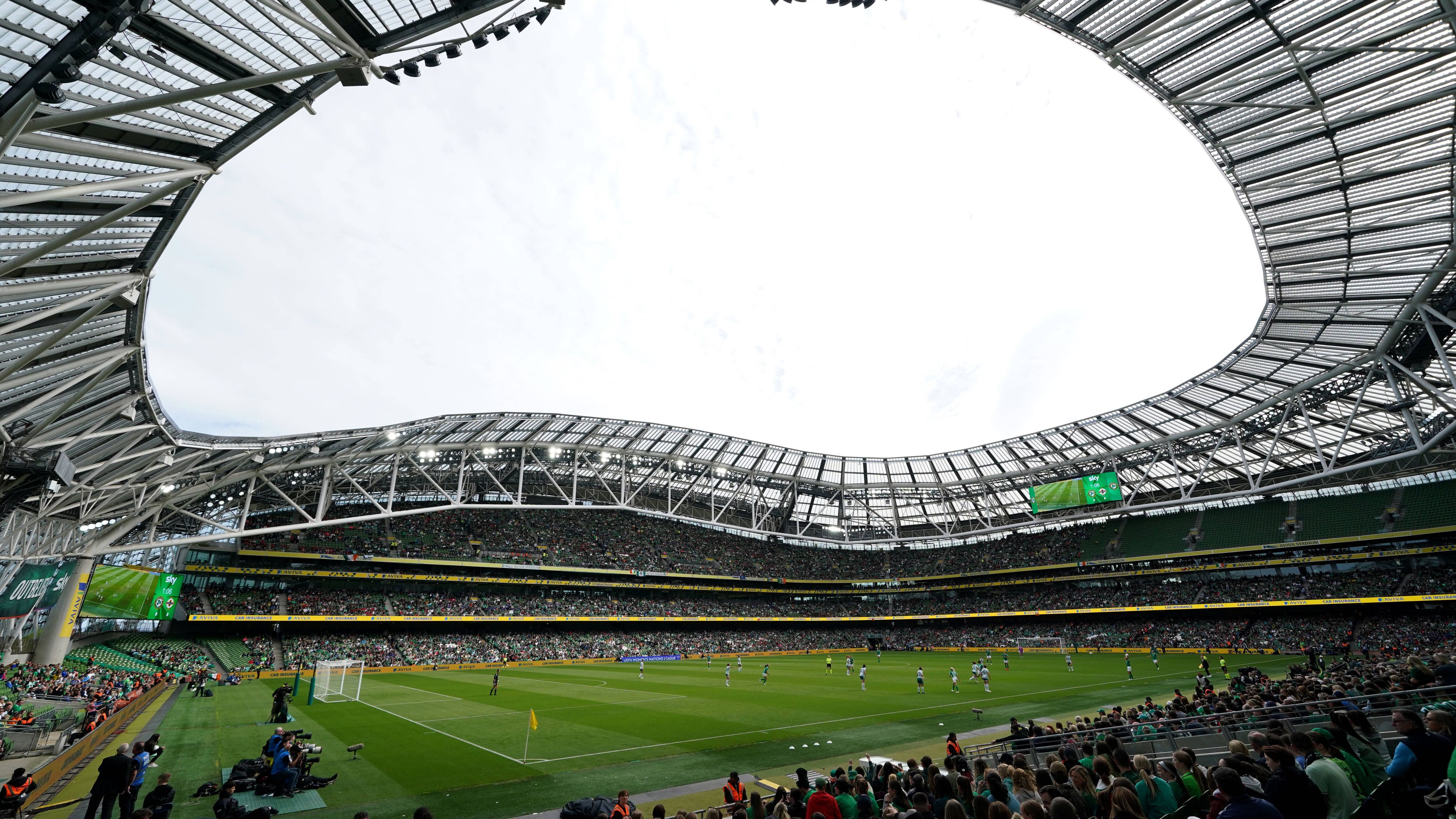 <strong>Aviva Stadium (Dublin)</strong><br>Eröffnet: 2010<br>Kapazität: 51.000 Plätze<br>Heimspielstätte von: Irische Fußball- und Rugby-Nationalmannschaft