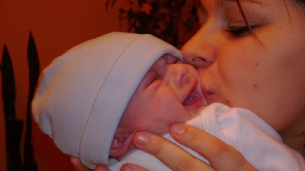 Das ist das erste "Teenager werden Mütter"-Baby überhaupt!