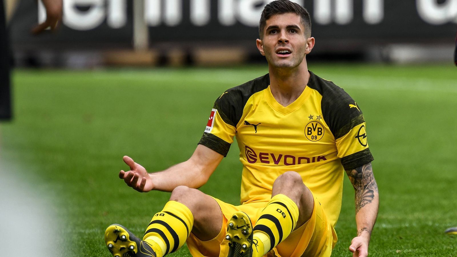 
                <strong>Christian Pulisic (Borussia Dortmund)</strong><br>
                In der 78. Minute für Guerreiro eingewechselt. Bleibt ohne Offensivaktion. ran-Note: ohne Bewertung
              