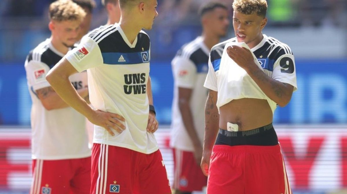 Enttäuschung: Der HSV verliert chaotisches Topspiel