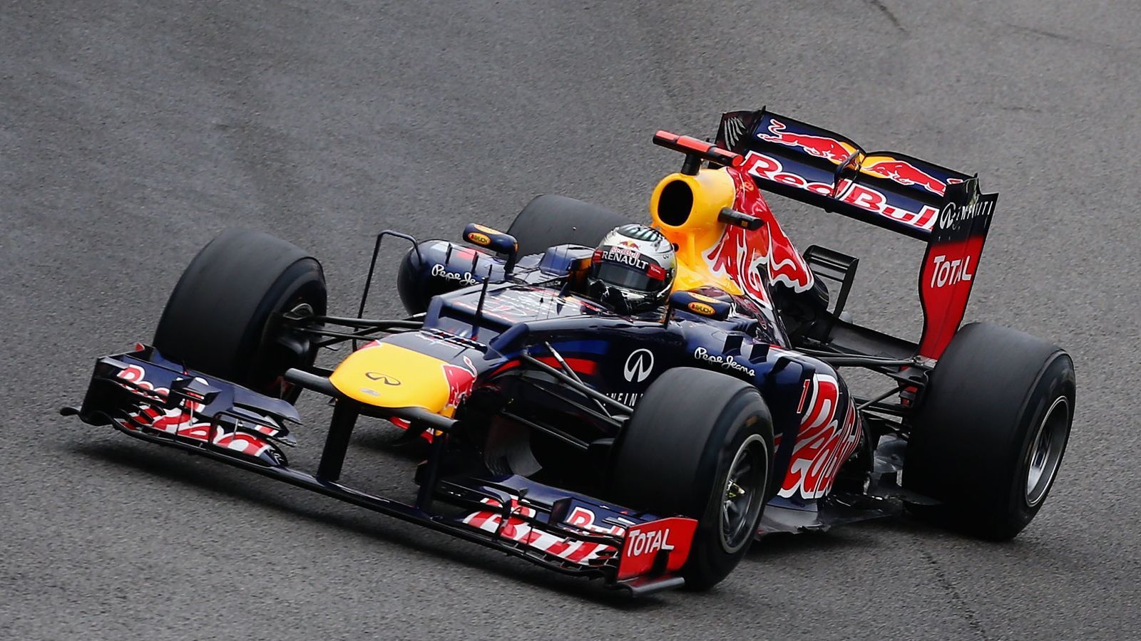 
                <strong>Red Bull RB8 (2012)</strong><br>
                Motor: Renault 2.4 V8Siege: 7Punkte: 460WM-Rang: 1Fahrer: Mark Webber & Sebastian Vettel
              