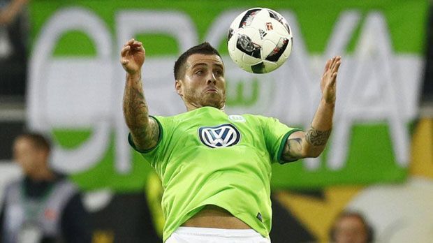 
                <strong>Vieirinha - Wolfsburg</strong><br>
                Ebenfalls auf der Streichliste: Vieirinha. Der Portugiese fällt derzeit wegen eines Muskelfaserrisses auf unbestimmte Zeit aus. 
              