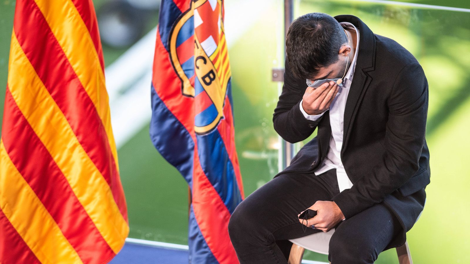 
                <strong>Wenn gesundheitliche Probleme Karrieren beenden...</strong><br>
                Am Mittwoch verkündete Stürmerstar Sergio Agüero sein vorzeitiges Karriereende. Wegen anhaltender Herzprobleme hatte der Argentinier, der im Sommer von Manchester City zum FC Barcelona gewechselt war, seit Oktober pausiert. Jetzt traf er die Entscheidung zu Gunsten seiner Gesundheit. Agüero befindet sich damit in guter Gesellschaft. ran erinnert an internationale Fußballprofis, die ebenfalls aus gesundheitlichen Gründen die Stollenschuhe frühzeitig an den Nagel hängen mussten. 
              