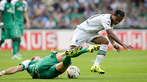 
                <strong>Raffael</strong><br>
                Die von Lucien Favre im Sturm aufgebotenen Raffael, Thorgan Hazard und Neuzugang Josip Drmic bringen es zusammen auf gerade einmal acht Torschüsse in allen drei Spielen. Da ist das Torverhältnis von 2:8 nicht überraschend.
              