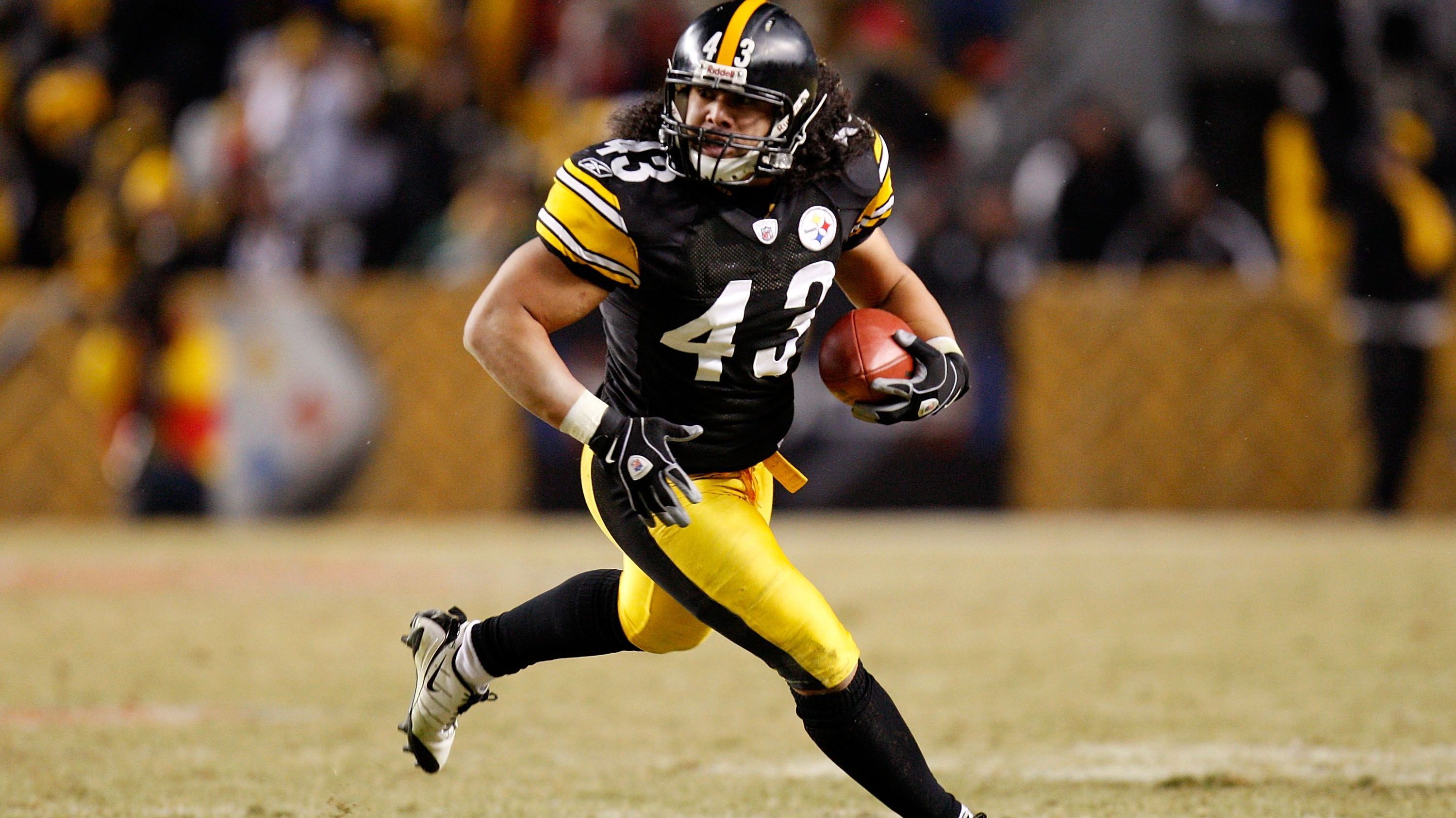 <strong>43: Troy Polamalu</strong><br>Team: Pittsburgh Steelers<br>Position: Safety<br>Erfolge: Pro Football Hall of Famer, zweimaliger Super-Bowl-Champion, 2010 NFL Defensive Player of the Year<br>Honorable Mentions: Cliff Harris
