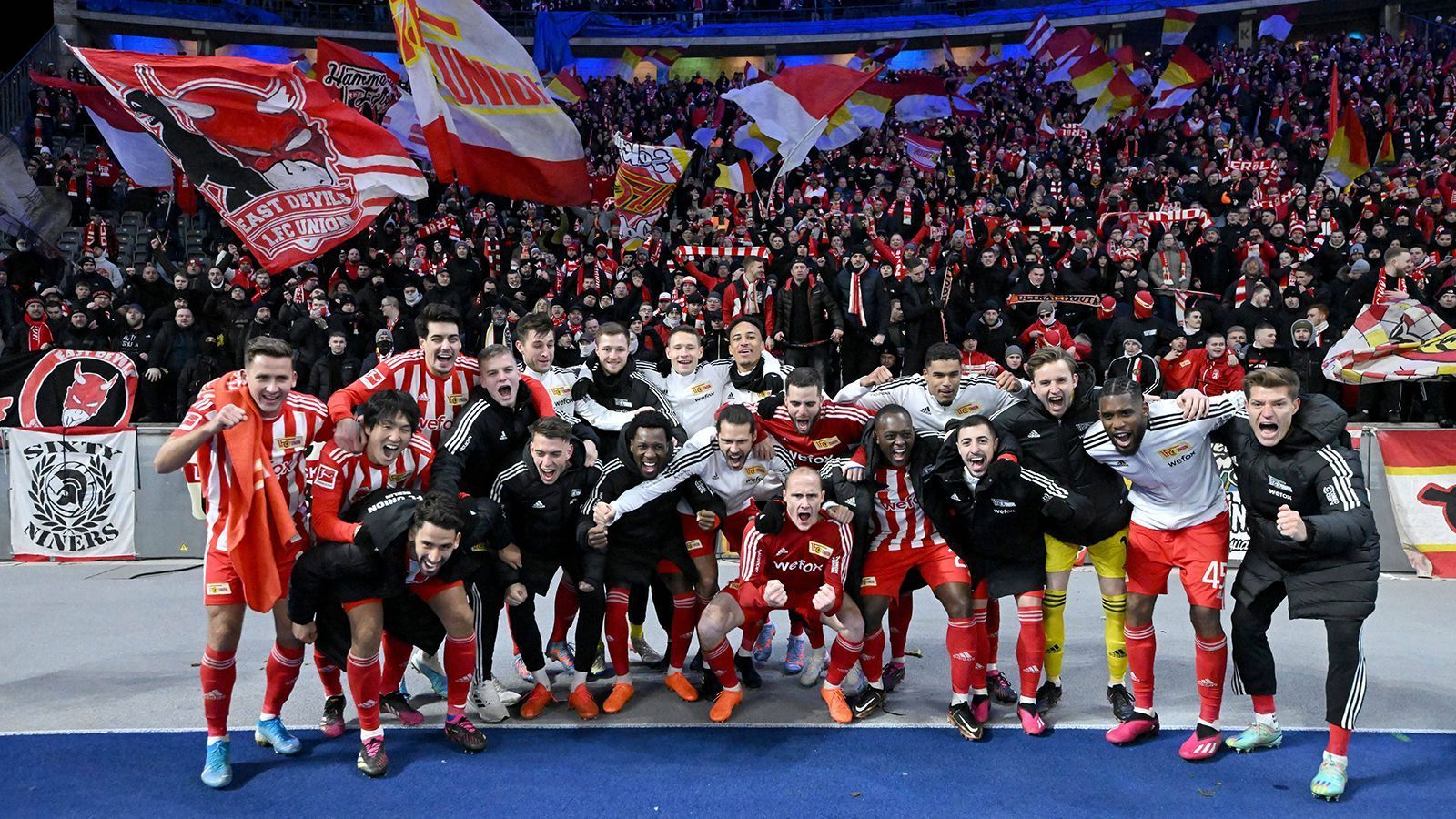 
                <strong>Platz 4: 1. FC Union Berlin</strong><br>
                &#x2022; Punkte: 60<br>&#x2022; Tordifferenz: +9<br>&#x2022; Wahrscheinlichkeit, sich für die Champions League zu qualifizieren: 54 Prozent<br>
              