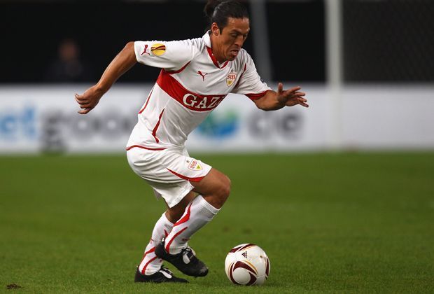 
                <strong>Mauro Camoranesi</strong><br>
                2010 folgte Mauro Camoranesi von Juventus Turin zum VfB Stuttgart. Nach nur sieben Spielen für Stuttgart zog es den Weltmeister Anfang 2011 nach Mexiko. Der 37-jährige Italiener hat nun sein Karierreende bekanntgegeben und möchte im Anschluss eine Trainer-Laufbahn einschlagen.
              