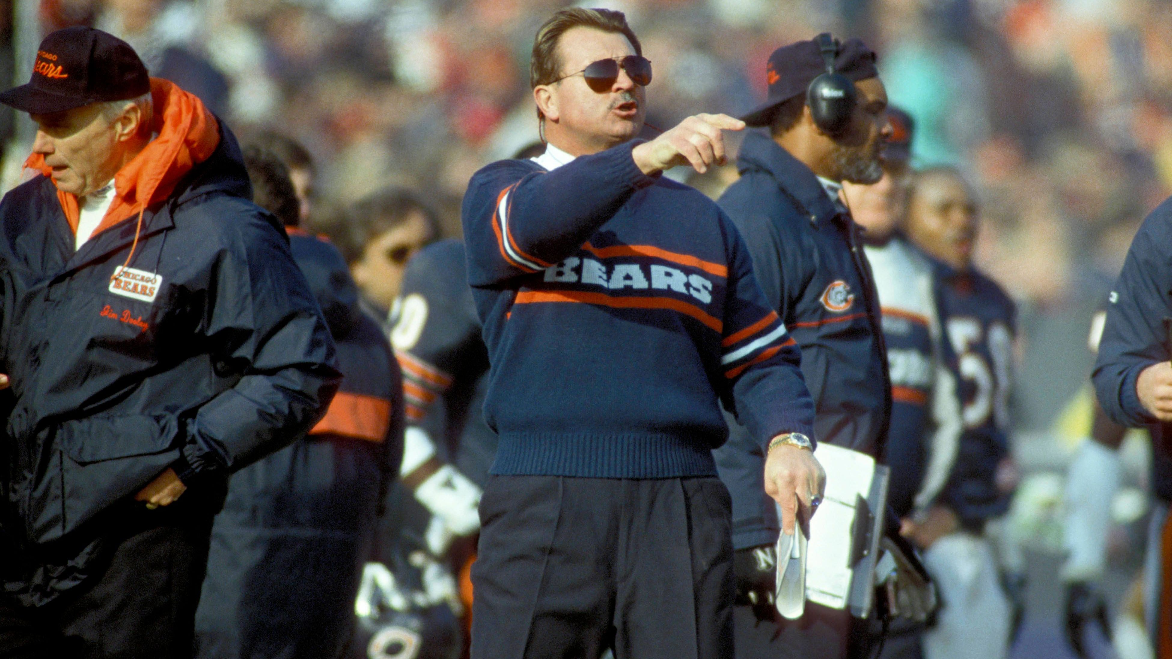 <strong>Chicago Bears: Mike Ditka - 11 Jahre</strong><br>Amtszeit: 1982-1992 <br>Spiele als Head Coach: 180<br>Hinweis: George Halas war zwar über 40 Jahre Head Coach der Bears, allerdings nie so lange am Stück wie Ditka.