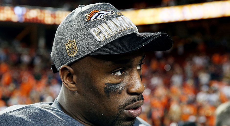 
                <strong>Vernon Davis (Denver Broncos -> Washington Redskins)</strong><br>
                Super-Bowl-Champion gefällig? Die Redskins sicherten sich die Dienste von Tight End Vernon Davis. Der 32-Jährige verließ das Team der Broncos nach nur einer Saison wieder und schließt sich Redskins-Manager Scot McCloughan an, welcher ihn einst bei den 49ers draftete.
              
