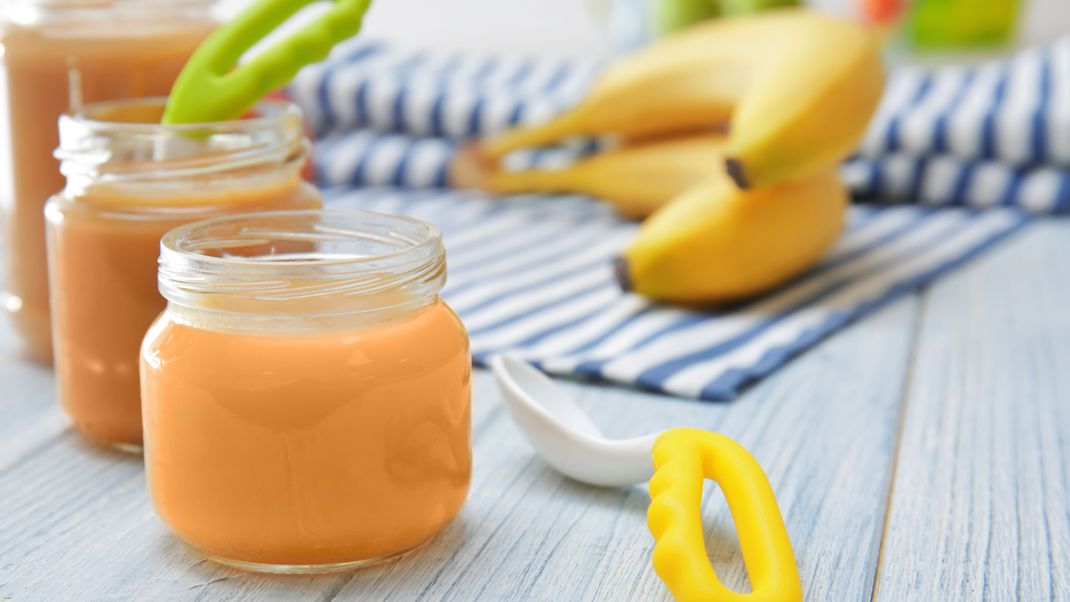 Super als Nachtisch, oder leichter Snack zwischendurch ist dieser schnelle und einfache Obstbrei.