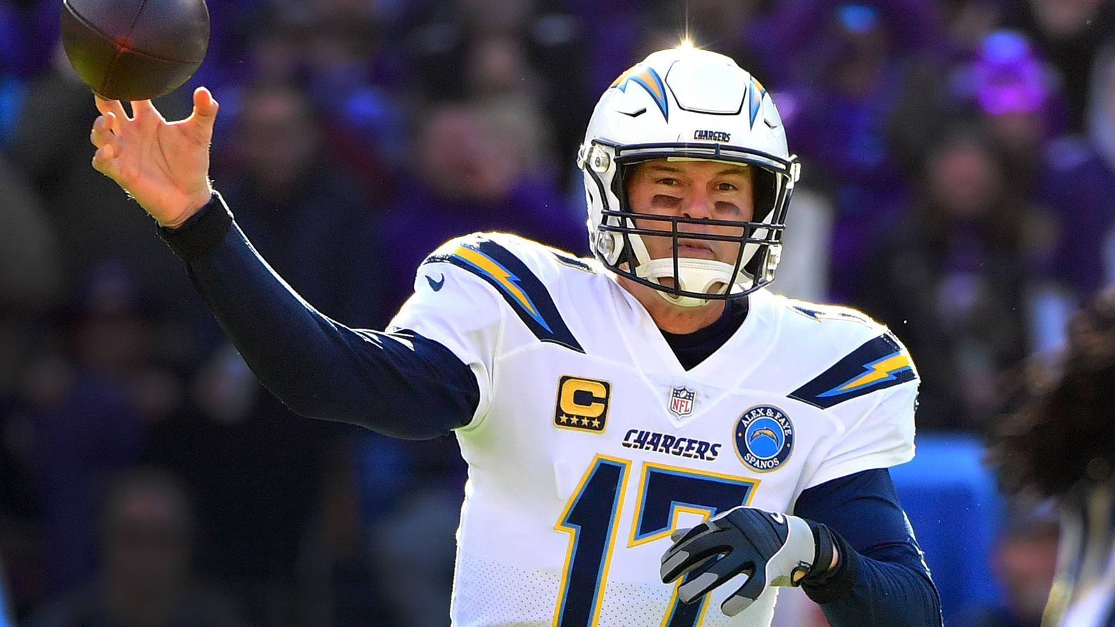 
                <strong>Platz 17: Philip Rivers</strong><br>
                Position: QuarterbackTeam: Los Angeles ChargersPlatzierung im Vorjahr: 56
              