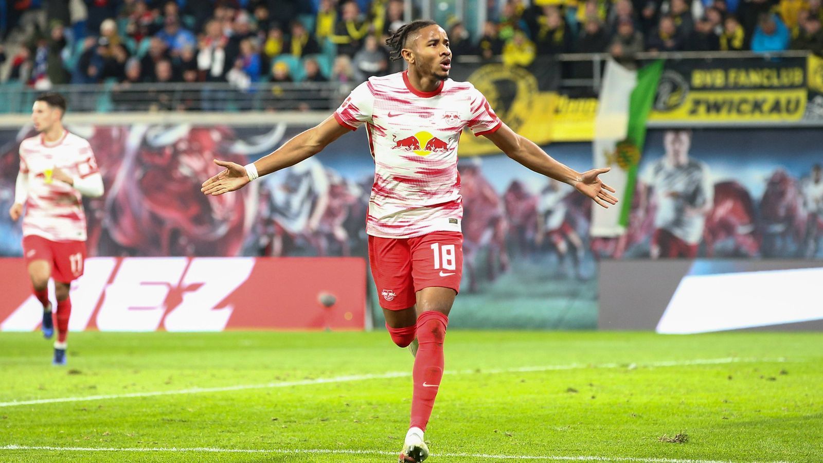 
                <strong>Mittelfeld: Christopher Nkunku (136 Punkte)</strong><br>
                Nkunku ist bisher einer der stärksten Spieler in dieser Bundesliga-Saison. Nach elf Spielen steht er bereits bei fünf Toren und fünf Vorlagen und ist der Lichtblick in einem ansonsten eher enttäuschenden Team von RB Leipzig. 
              