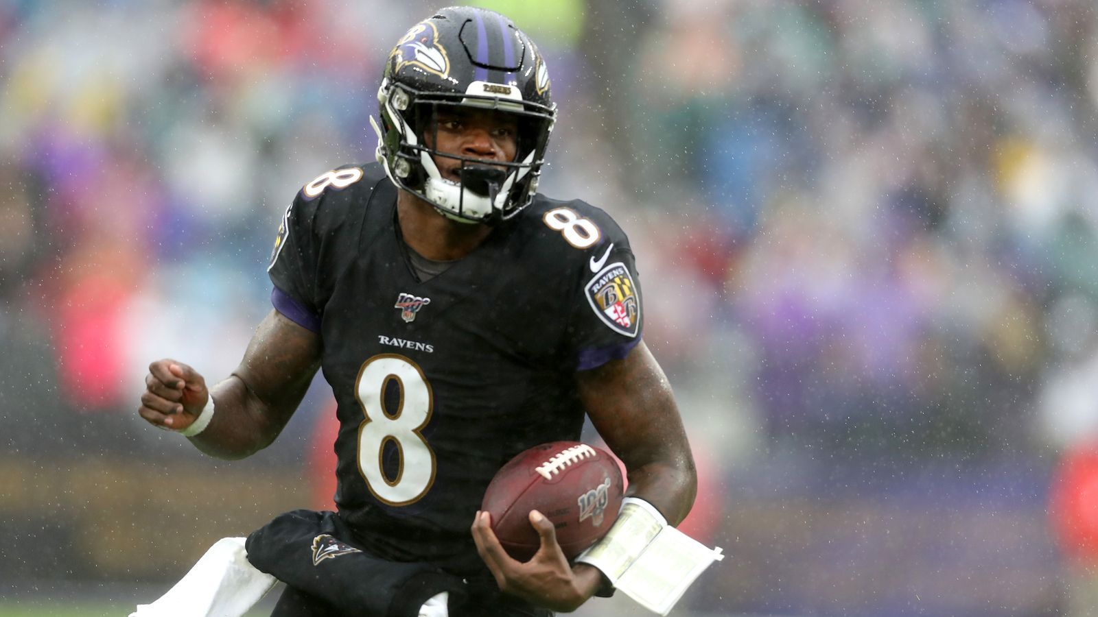 
                <strong>Platz 12: Lamar Jackson</strong><br>
                Team: Baltimore RavensPosition: Quarterback
              