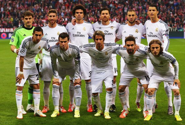 
                <strong>Bayern München - Real Madrid 0:4</strong><br>
                Das ist die Elf, die für Real Madrid in die Partie geht. Die Königlichen treten in Bestbesetzung an: Ronaldo, Bale, Benzema - alle Mann sind dabei.
              