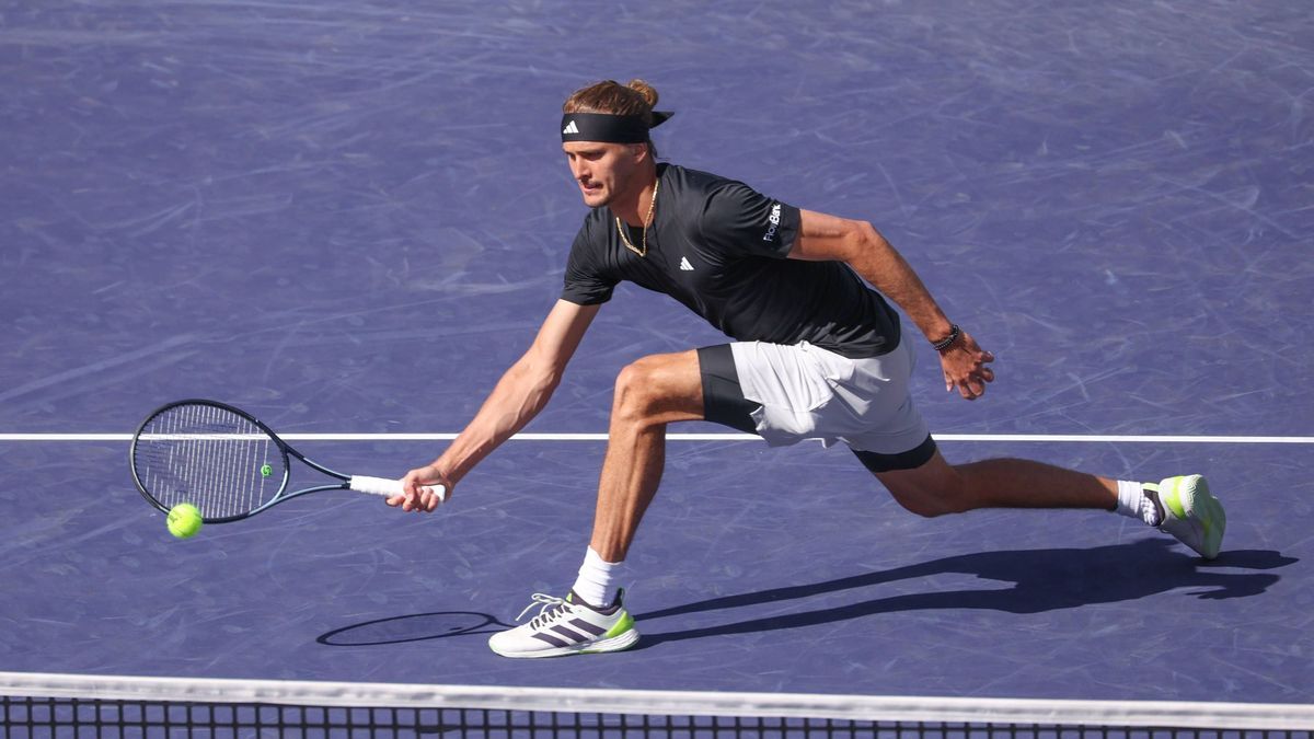 INDIAN WELLS, CA - MARCH 14: Alexander Zverev (GER) hits a forehand during the BNP Paribas Open on March 14, 2024 at Indian Wells Tennis Garden in Indian Wells, CA. (Photo by George Walker Icon Spo...