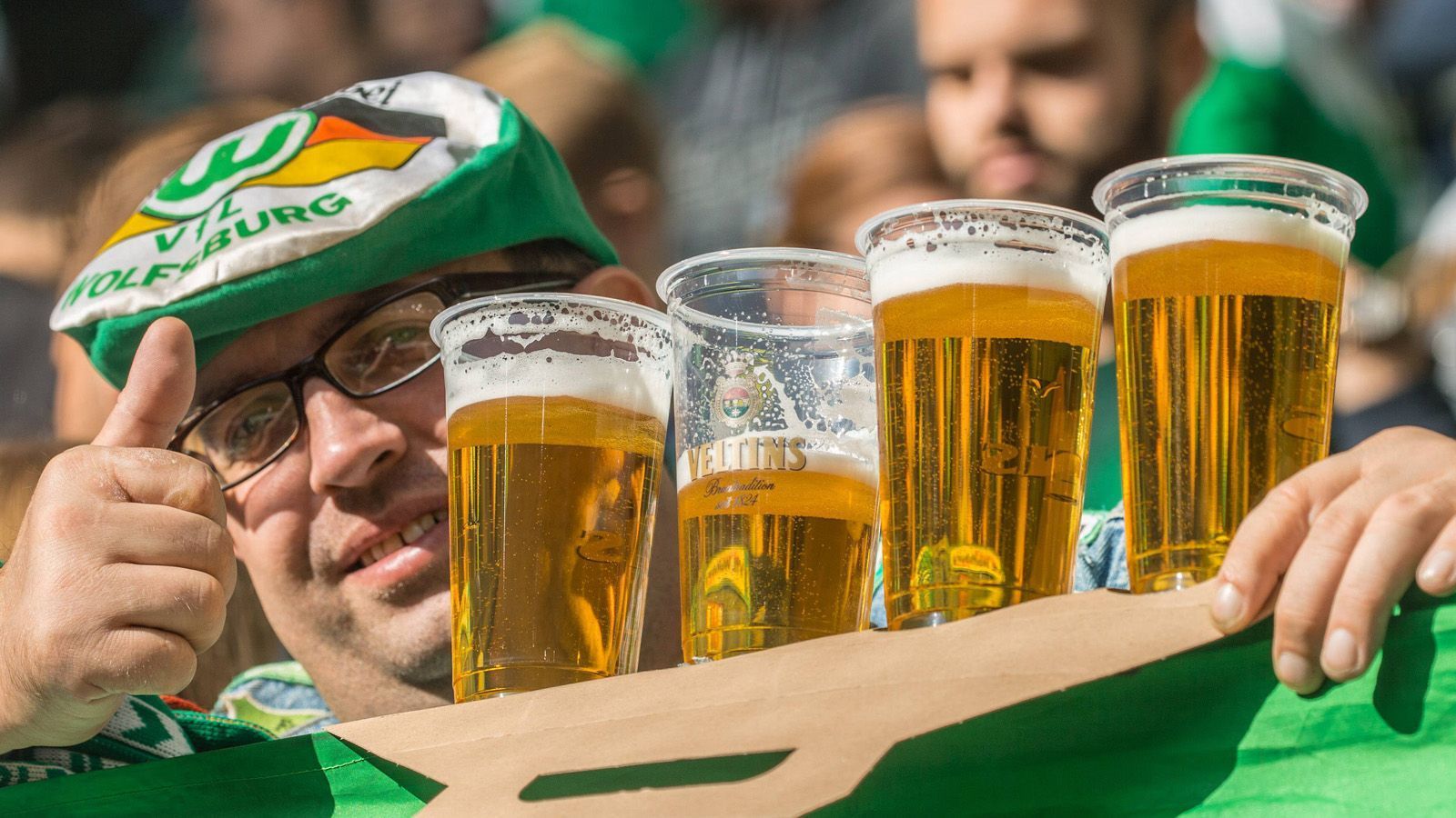 <strong>Platz 5: VfL Wolfsburg (18 Euro)</strong><br>
                Bier: 4,90 Euro, Softdrink: 4,70 Euro, Bratwurst: 4,20 Euro