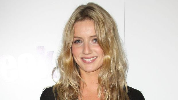 Annabelle Wallis Image