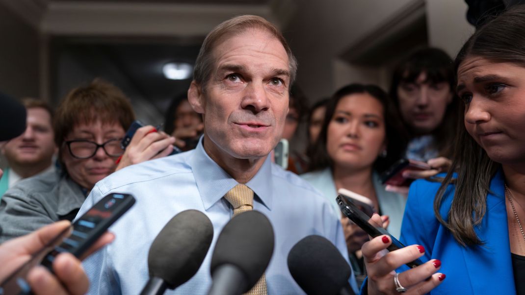 Im Rennen um den Vorsitz im US-Repräsentantenhaus haben die Republikaner bei einer internen Wahl den Hardliner Jim Jordan zu ihrem neuen Kandidaten gekürt.