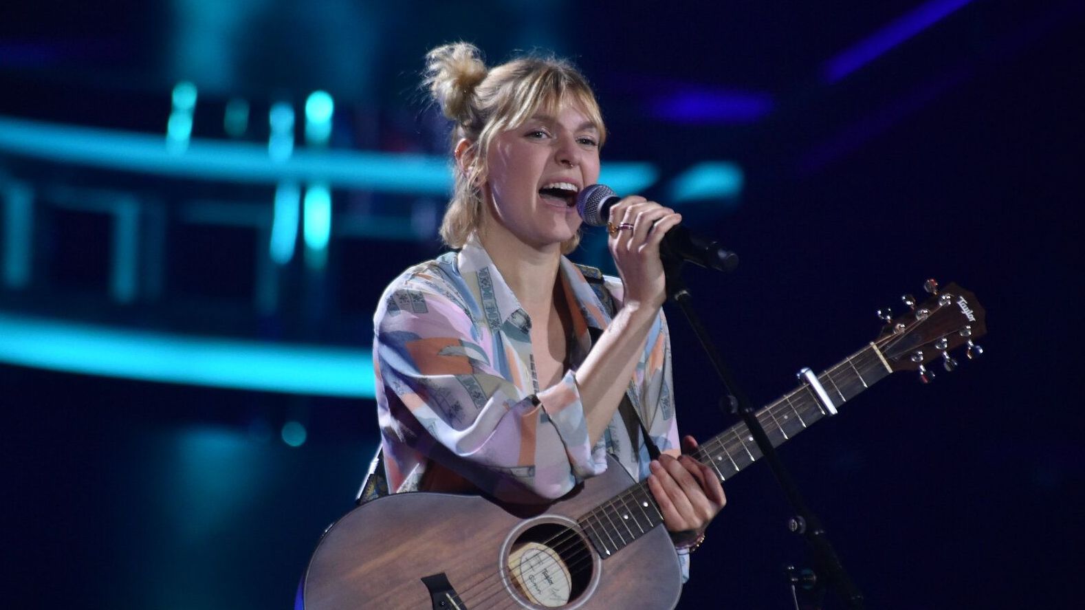 Toni Lautenschläger (29) aus Berlin singt&nbsp;"Junge" von Die Ärzte -&nbsp;"Ich möchte irgendwann von meiner Musik leben können. Und auf dem Weg dahin nehme ich alles mit."