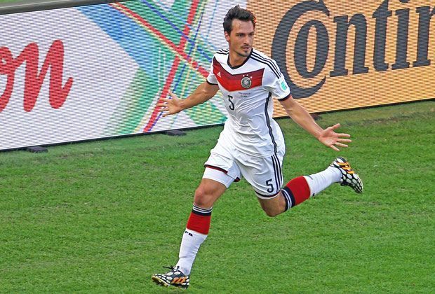 
                <strong>Heute Mats Hummels</strong><br>
                ...heute ist es Mats Hummels! Ein absoluter Top-Spieler in absoluter Top-Form!
              