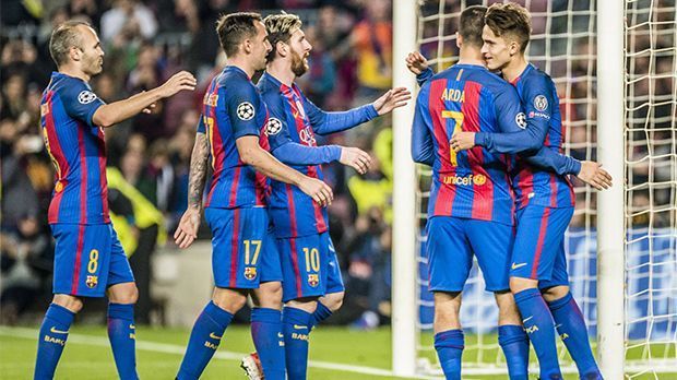 
                <strong>FC Barcelona</strong><br>
                Zum zehnten Mal in Folge beendet der FC Barcelona die Gruppenphase der Champions League auf dem ersten Platz. Das schaffte vor den Katalanen noch keine Mannschaft.
              