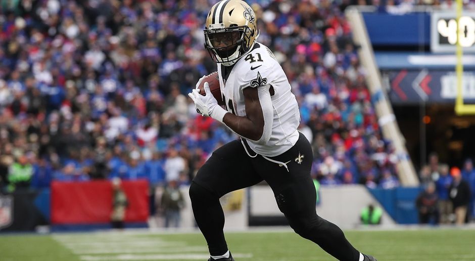 
                <strong>Running Back: Alvin Kamara</strong><br>
                Alvin Kamara war ein Lichtblick in der ansonsten über weite Strecken ungewohnt schwachen Offense der New Orleans Saints. Seine beiden Touchdowns, 87 Rushing- und 101 Receiving-Yards reichten am Ende dennoch nicht zum Sieg gegen die Rams.Gesamtpunktzahl: 30
              