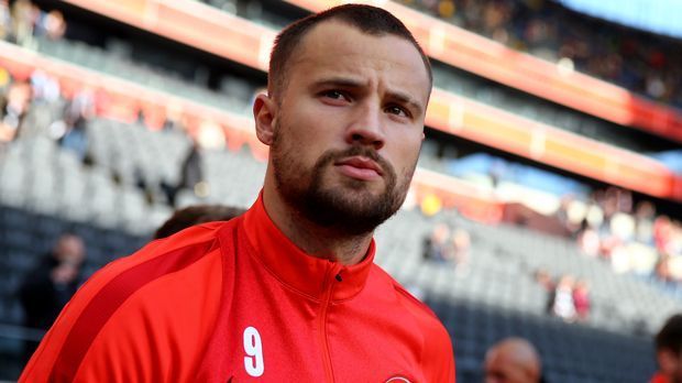 
                <strong>Haris Seferovic (Eintracht Frankfurt)</strong><br>
                Haris Seferovic (Eintracht Frankfurt)
              