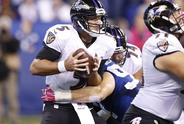 
                <strong>Indianapolis Colts - Baltimore Ravens 20:13</strong><br>
                ... und dann kracht's! Björn Werner wird seinem Ruf als Quarterback-Jäger gerecht. Der gebürtige Berliner reißt Baltimores Joe Flacco zu Boden.
              