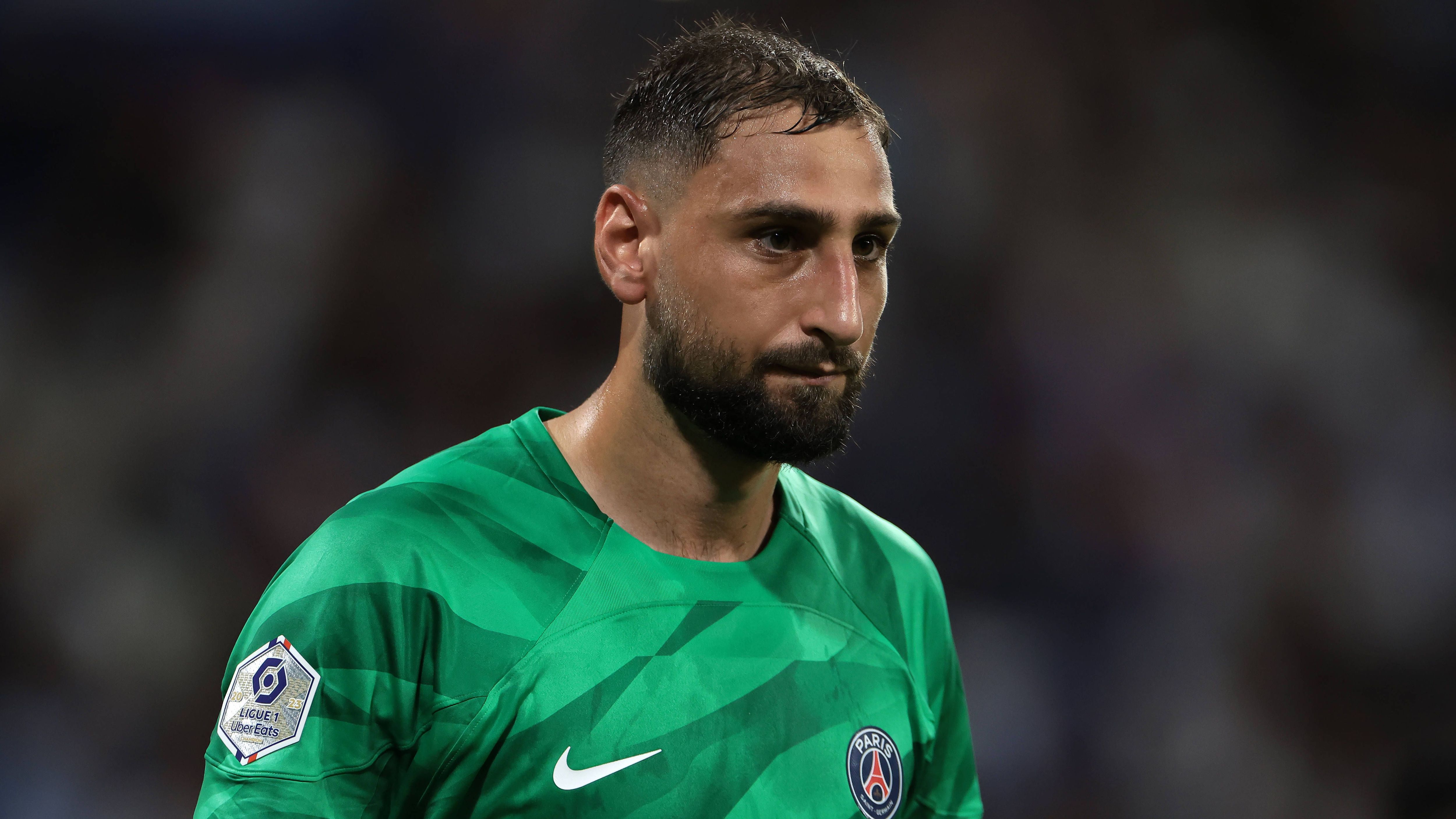 <strong>Gianluigi Donnarumma (Paris St. Germain)</strong><br>Muss im Grunde nicht eingreifen in den ersten 45 Minuten. Das ändert sich auch in der zweiten Halbzeit lange Zeit nicht, weil der BVB sehr lange viel zu harmlos bleibt. Hat dann später Glück beim Pfostenschuss von Bynoe-Gittens. <strong><em>ran</em>-Note: 3</strong>