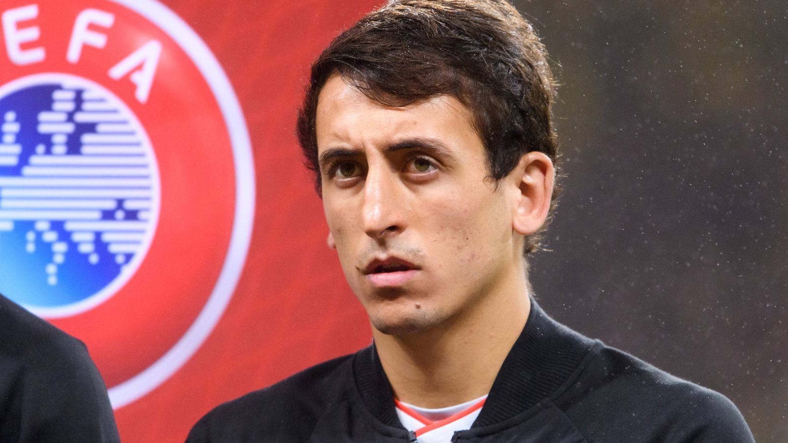 
                <strong>Mikel Oyarzabal</strong><br>
                Der Mittelfeldstratege kommt in der Schlussphase aufs Feld, kann das benötigte Tor allerdings nicht herbeiführen. ran-Note: nicht möglich
              