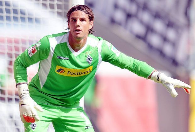 
                <strong>Yann Sommer (Borussia Mönchengladbach)</strong><br>
                Als Ersatz für ter Stegen wechselte Yann Sommer vom FC Basel zu Borussia Mönchengladbach. Der Schweizer Nationaltorwart will beweisen, dass er auch in der Bundesliga ein sicherer Rückhalt sein kann.
              
