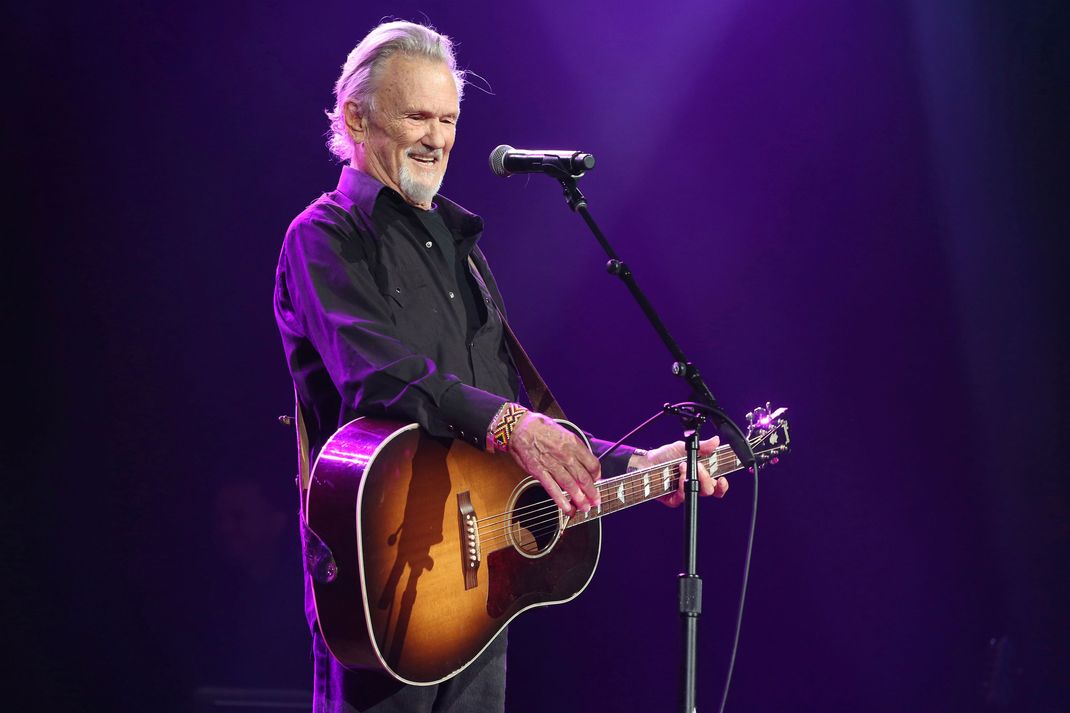 Der US-Country-Sänger und Songwriter Kris Kristofferson sang 2017 "Sunday Morning Coming Down" bei der Nashville Songwriters Association International "50 Years of Songs" im Ryman Auditorium.