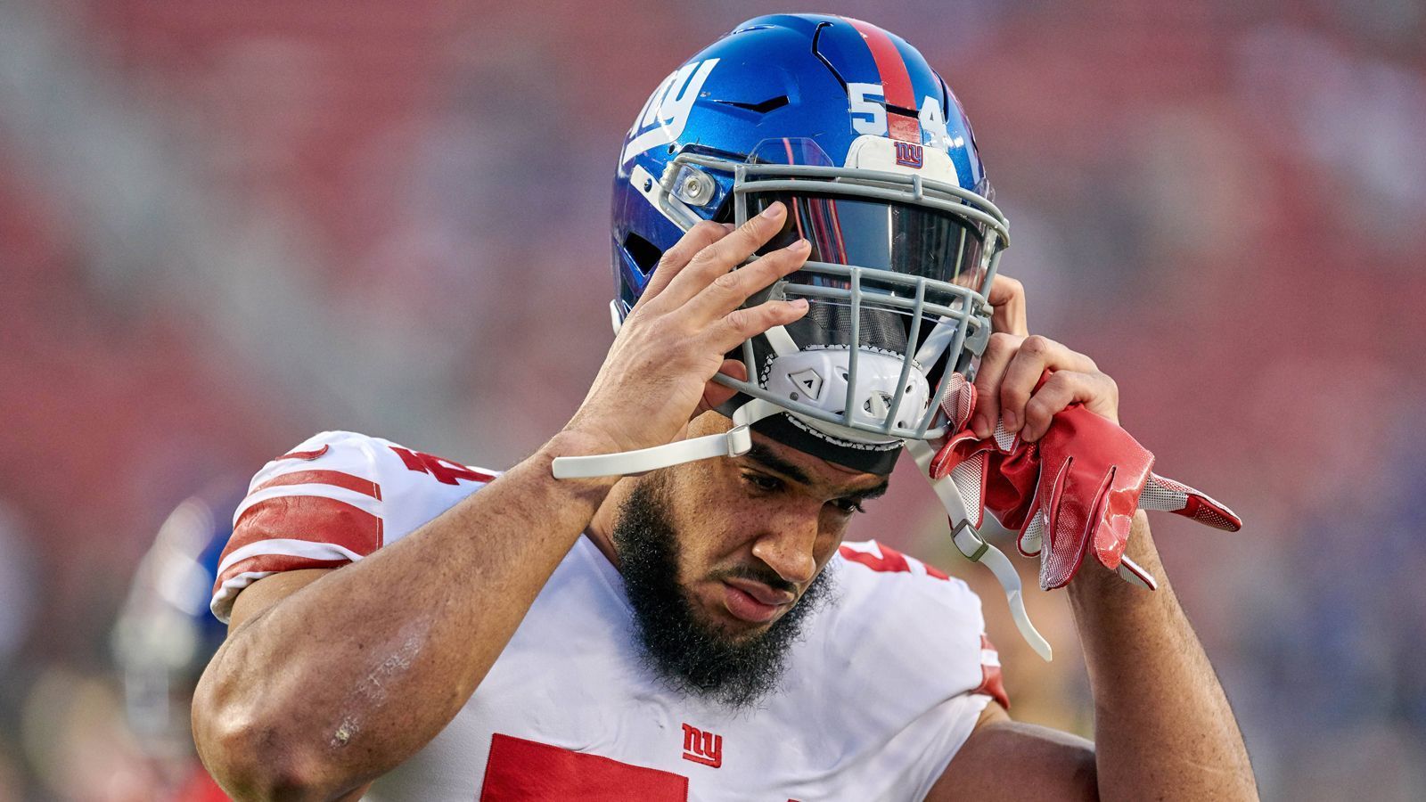 
                <strong>März 2019: Olivier Vernon</strong><br>
                Der März hatte es in sich, die Browns übertrumpften sich mehrmals selbst. Zum einen gab es neue Qualität für die Defense: Outside Linebacker Vernon (sieben Sacks 2018) kam von den New York Giants und wird mit Garrett ein starkes Edge-Rush-Duo bilden. Im Gegenzug ging allerdings Offensive Guard Kevin Zeitler zu den Giants.
              