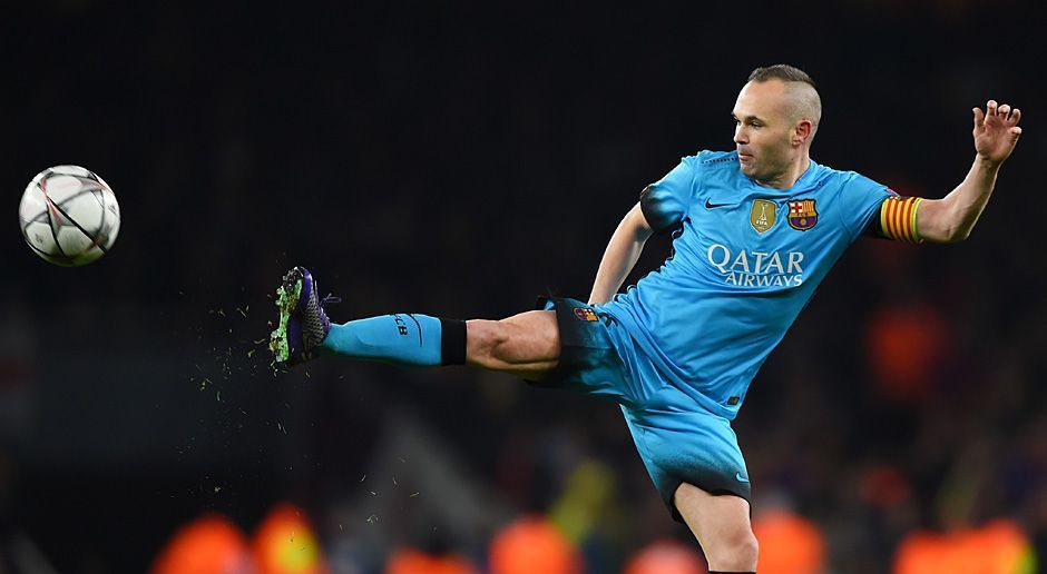 
                <strong>Andres Iniesta</strong><br>
                Andres Iniesta (FC Barcelona): Natürlich darf auch Iniesta in dieser Auflistung nicht fehlen. Folgende Geschichte ist überliefert: Einst beim Training des FC Barcelona beobachteten Xavi und Guardiola den 16-jährigen Iniesta. Daraufhin sagte Guardiola zu Xavi: "Du wirst mich in Rente schicken, aber er uns beide." Letztlich sollte Guardiola Recht behalten, Iniesta zaubert noch immer.
              