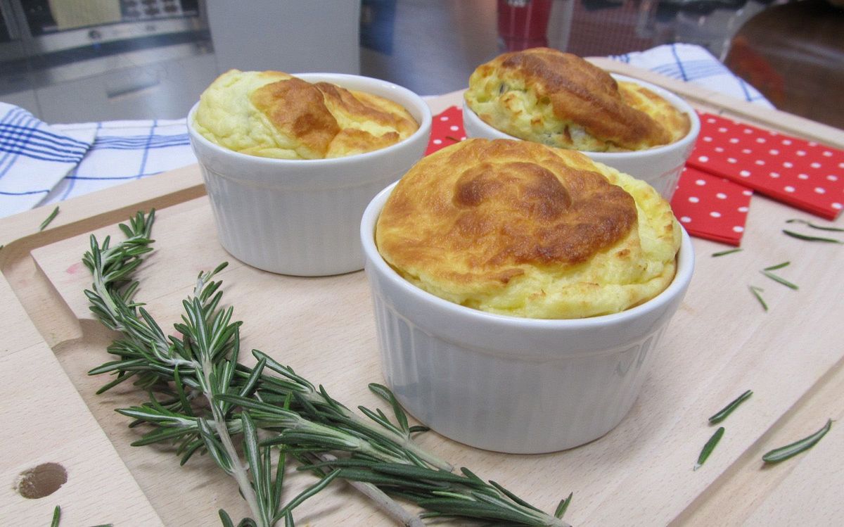 Käse-Soufflé: Das Rezept aus Enie backt