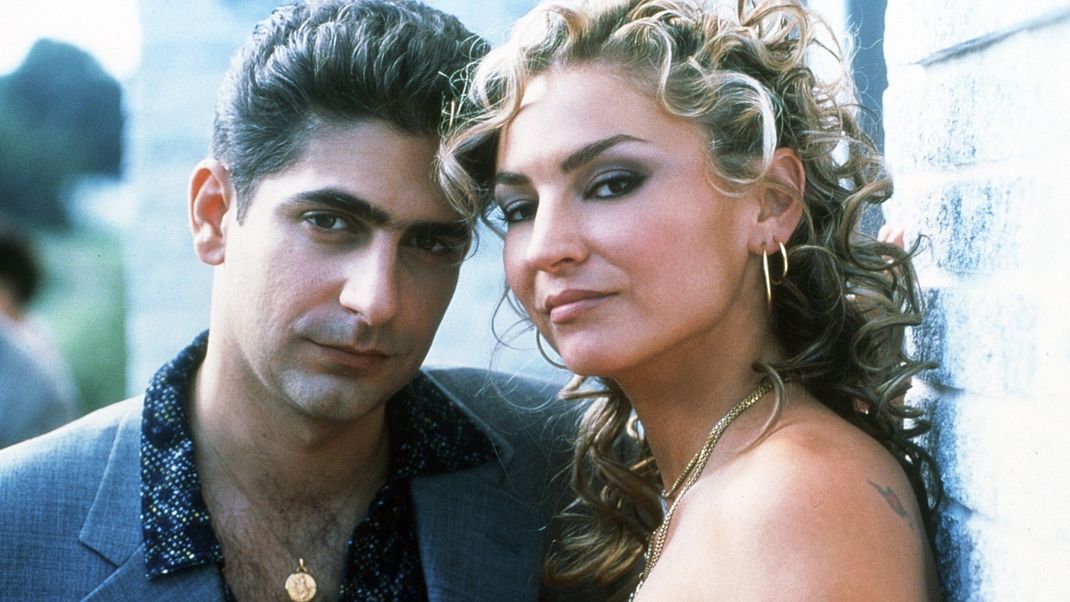 Die Rolle der Adriana von Drea de Matteo (rechts) in der Hit-Serie "Die Sopranos" ist die Mustervorlage für alle Mob-Wive-Wannabes.