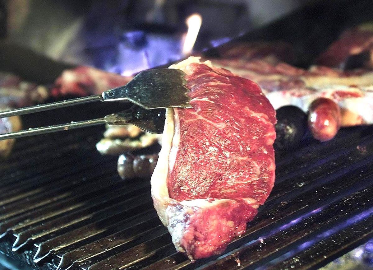 Grillen-Steak-Miguel-Mendez-AFP