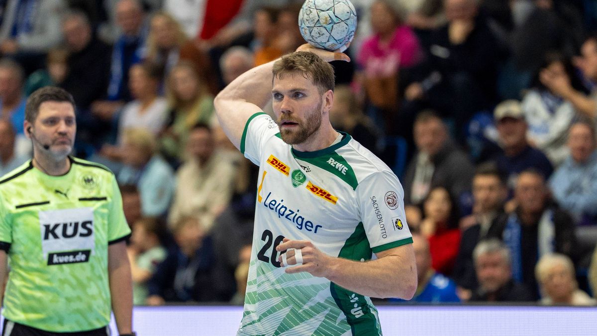 William Bogojevic (SC DHfK Leipzig) VfL Gummersbach - SC DHfK Leipzig, Handball Daikin HBL Handball Bundesliga, 13, Spieltag, 22.11.2025 *** William Bogojevic SC DHfK Leipzig VfL Gummersbach SC DHf...