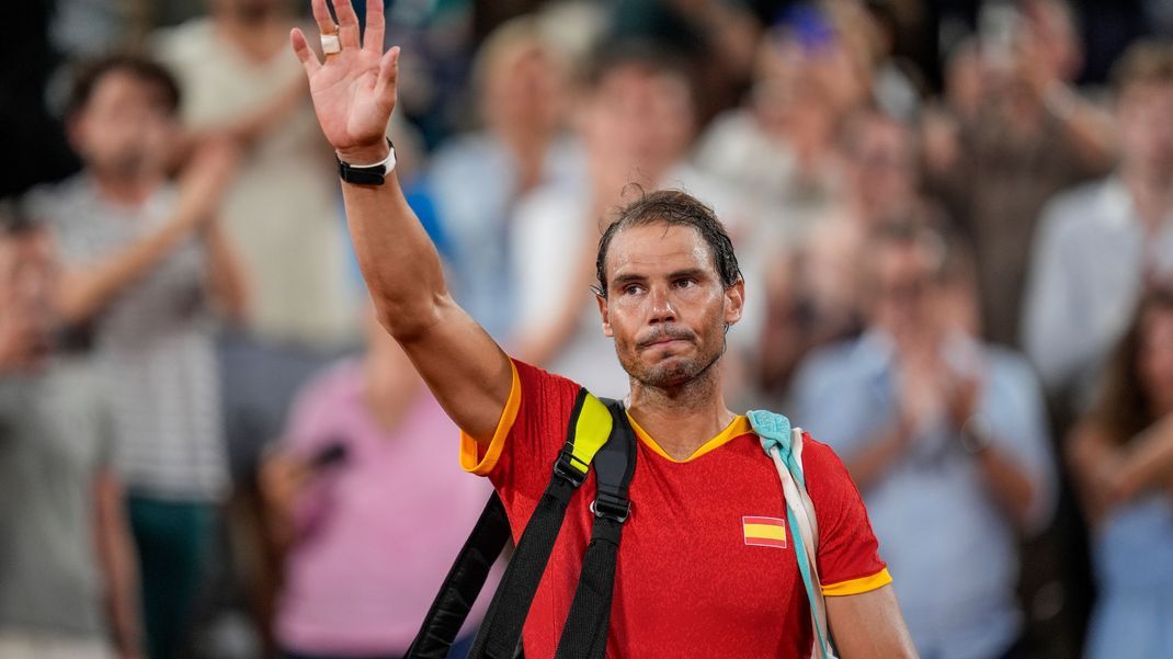 Der 38-jährige Tennisspieler Rafael Nadal beendet nach einem Turnier im November seine erfolgreiche Sportlerkarriere.