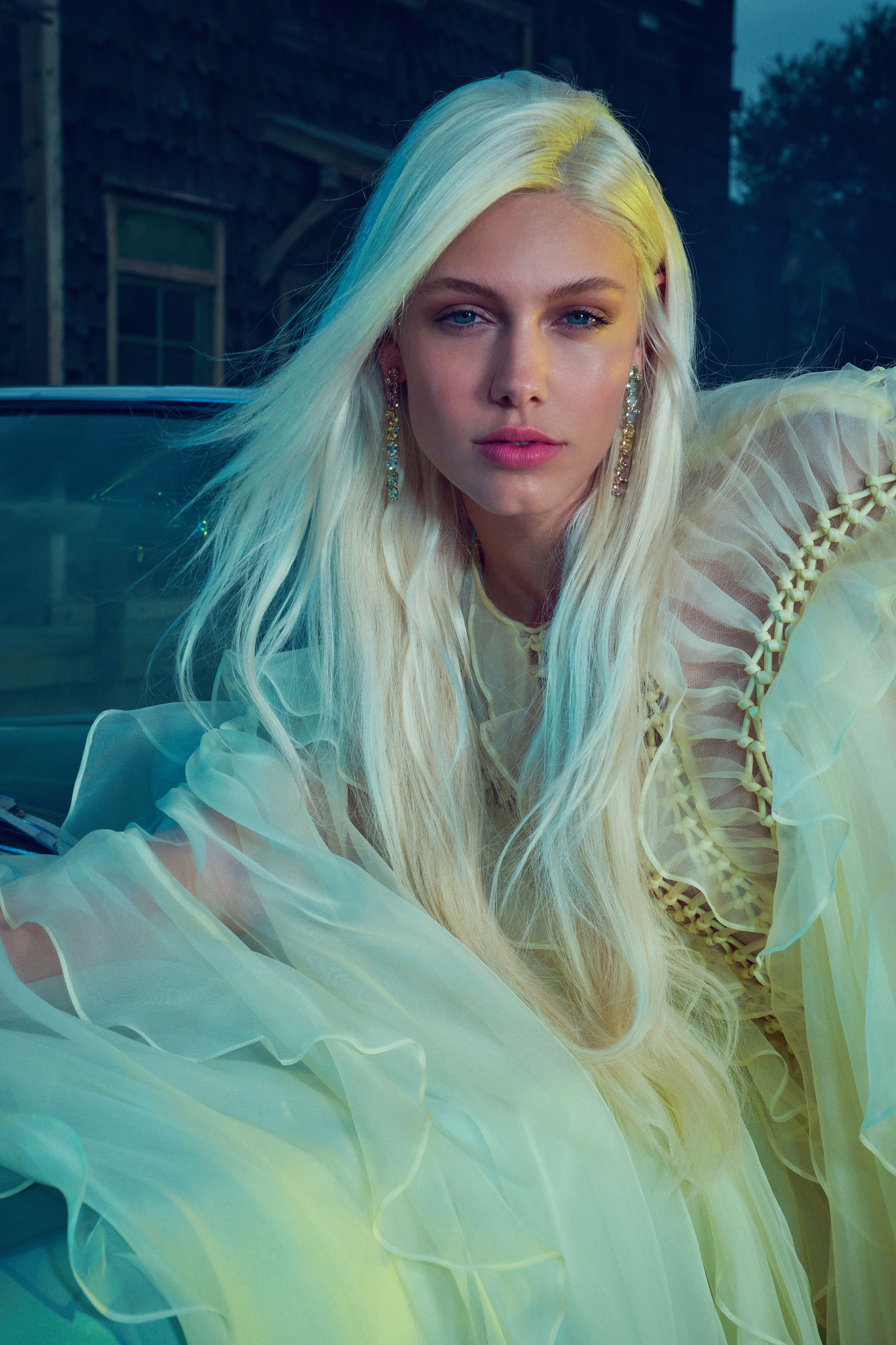 Bild zum Thema GNTM 2025: Alle Cover-Fotos vom "Harper's Bazaar"-Shooting