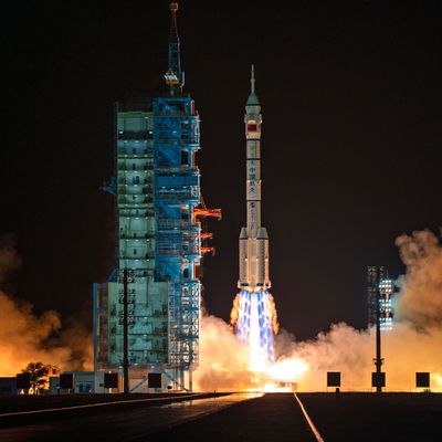 China hat eine neue Crew zu seiner Weltraumstation Tiangong geschickt.