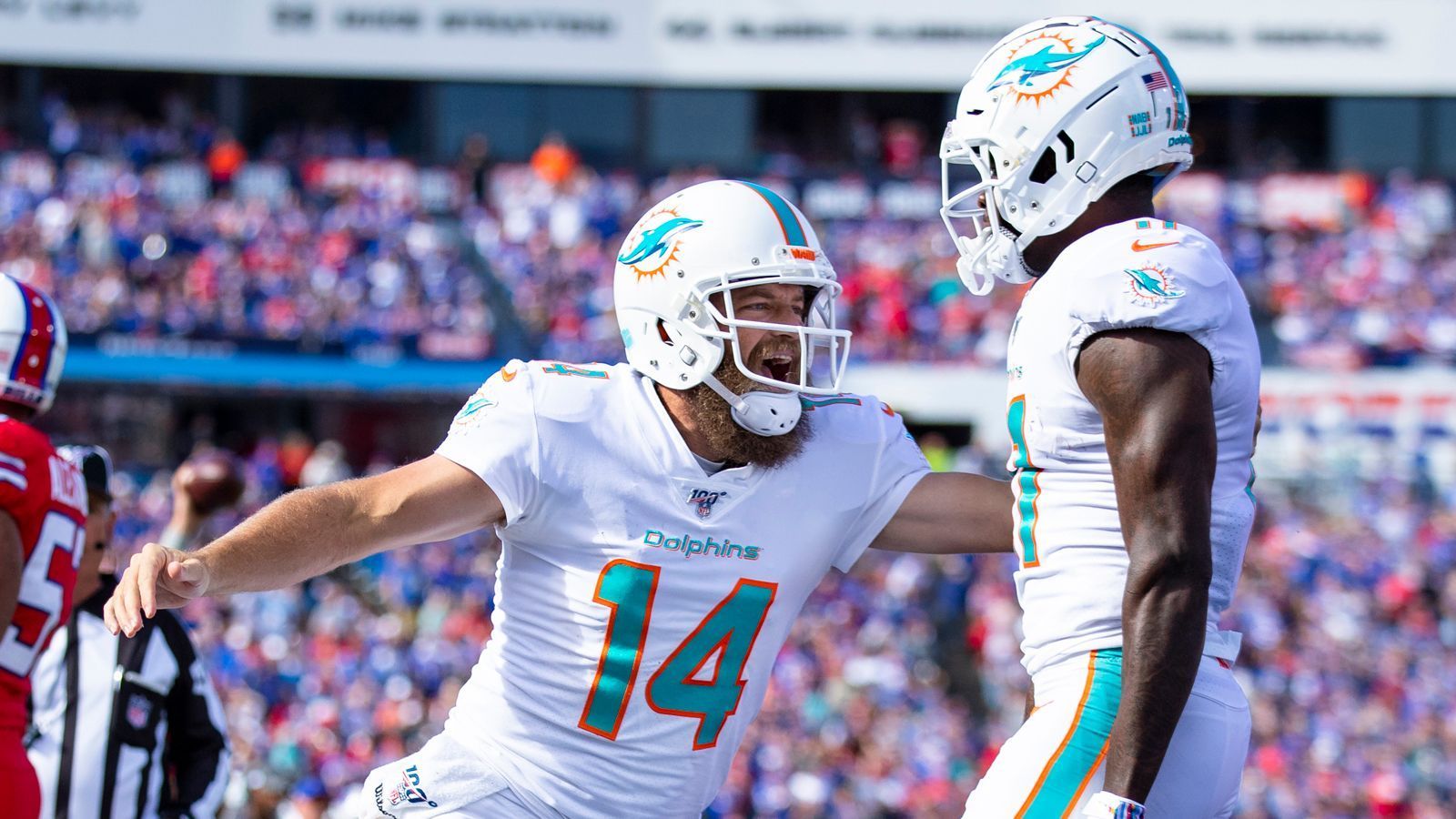 
                <strong>Platz 32: Miami Dolphins</strong><br>
                Bilanz: 0-7Letzte drei Spiele: L,L,LFans der Miami Dolphins sollten vielleicht anfangen, College-Football zu schauen, um zu sehen, wen die "Fins" im kommenden Draft ganz weit vorne wählen könnten. Es läuft nicht rund bei dem Team von Head Coach Brian Flores. Die Saison scheint gelaufen zu sein, der Kader der Dolphins ist in der aktuellen Verfassung nicht in der Lage, mit den stärkeren Gegnern der NFL mitzuhalten.
              