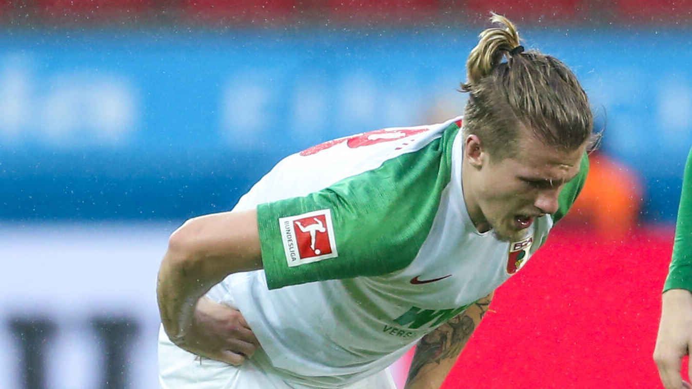 
                <strong>Platz 12: Tin Jedvaj (FC Augsburg)</strong><br>
                Bei Bayer Leverkusen kam er kaum zum Zug, doch in Augsburg ist der Kroate ein Fixpunkt. 2.104 Minuten stehen für ihn zu Buche.
              