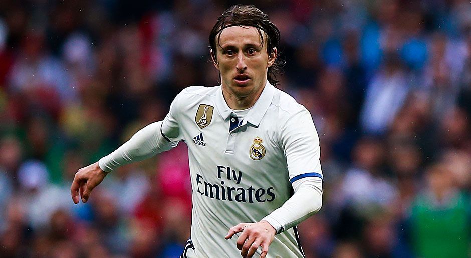
                <strong>Halblinker Mittelfeldspieler: Luka Modric</strong><br>
                seit 2012/2013 Teamkollegen bei Real Madrid
              