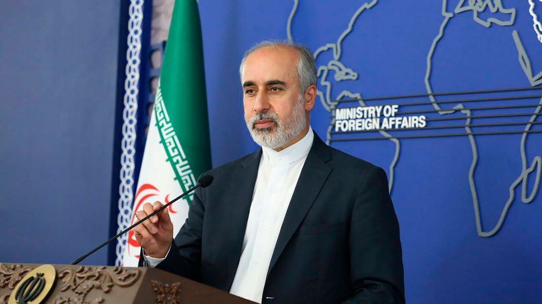 Nasser Kanaani, Irans Außenamtssprecher, kündigte den Gefangenenaustausch für Montag an.
