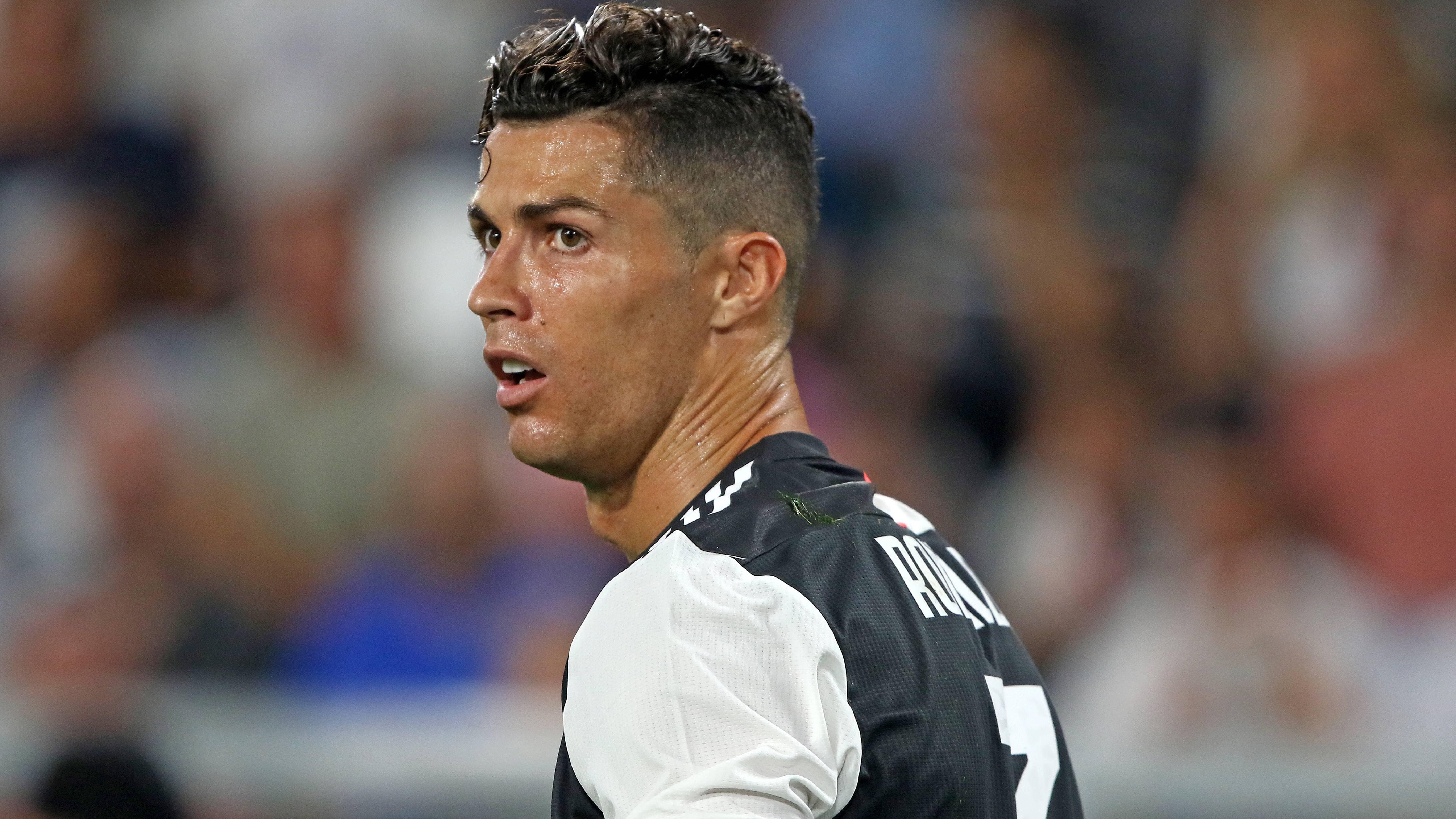 
                <strong>Cristiano Ronaldo (Juventus Turin)</strong><br>
                Jahresverdienst: 31 Millionen Euro
              